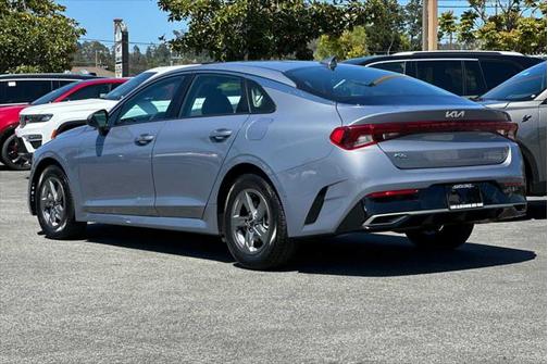 2022 Kia K5 LXS