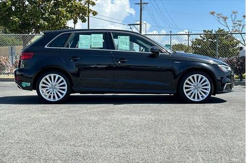 2017 Audi A3 e-tron 1.4T Premium