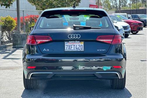 2017 Audi A3 e-tron 1.4T Premium