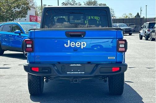 2021 Jeep Gladiator Overland