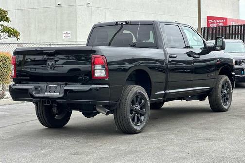 2023 RAM 2500 Big Horn Crew Cab 4x4 6'4' Box