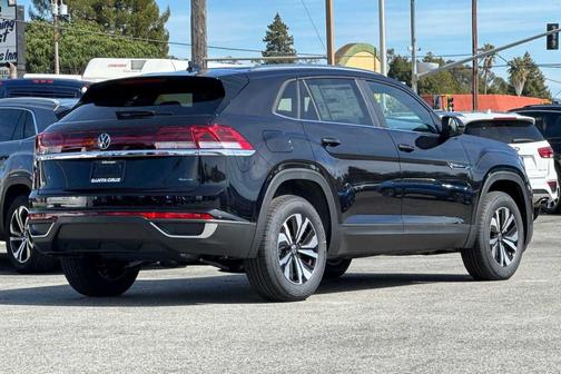 deep black pearl 2026 Volkswagen Atlas Cross Sport 2.0T SE
