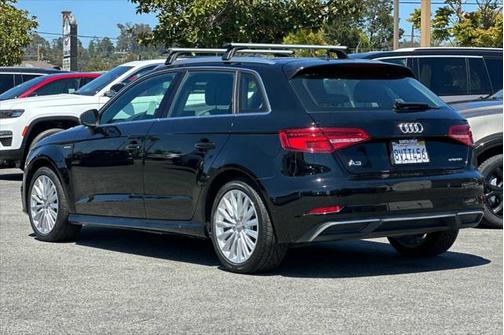 2018 Audi A3 e-tron 1.4T Tech Premium Plus
