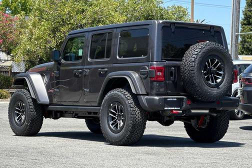 Granite Crystal Metallic Clearcoat 2026 Jeep Wrangler Rubicon