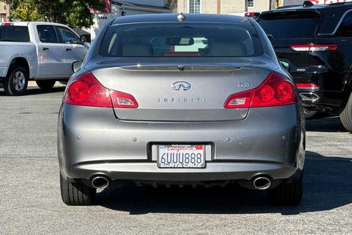 2012 INFINITI G37 Journey