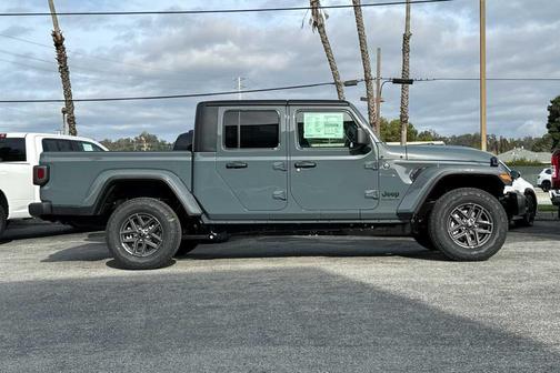 2026 Jeep Gladiator Sport S