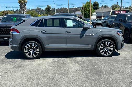 2023 Volkswagen Atlas Cross Sport 3.6L V6 SEL Premium R-Line