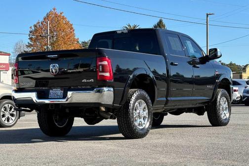 2022 RAM 2500 Laramie Crew Cab 4x4 6'4' Box