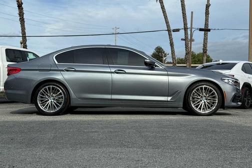 2019 BMW 530 530i