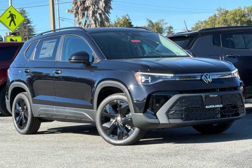 Deep Black Pearl 2026 Volkswagen Taos SE Black