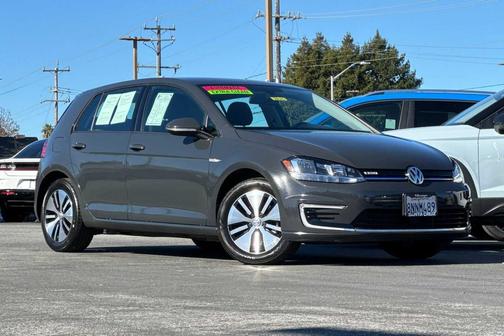2019 Volkswagen e-Golf SE