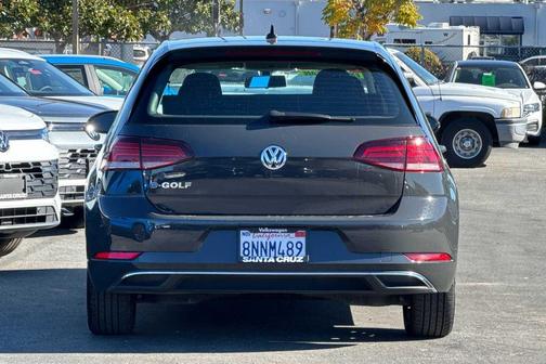 2019 Volkswagen e-Golf SE
