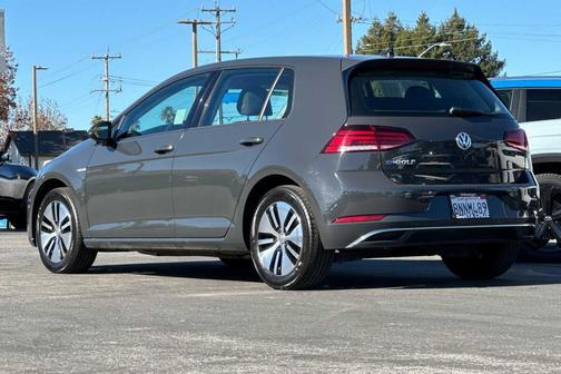 2019 Volkswagen e-Golf SE