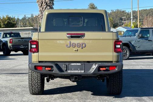2026 Jeep Gladiator Mojave 4x4