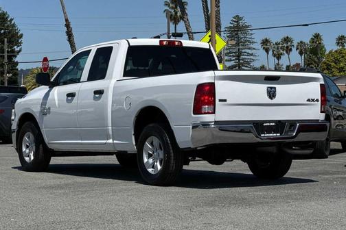 Bright White Clearcoat 2024 RAM 1500 Classic SLT