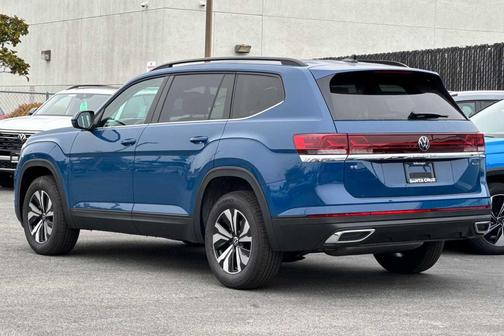 2025 Volkswagen Atlas 2.0T SE