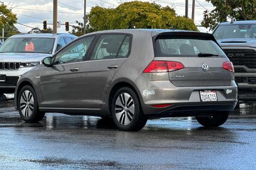 2016 Volkswagen e-Golf SE
