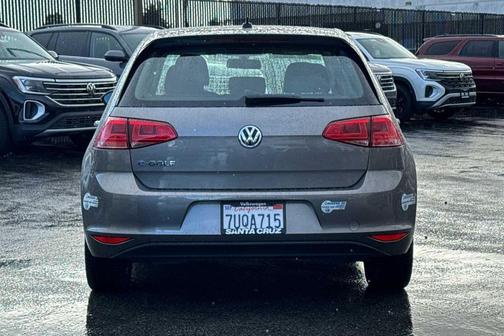 2016 Volkswagen e-Golf SE