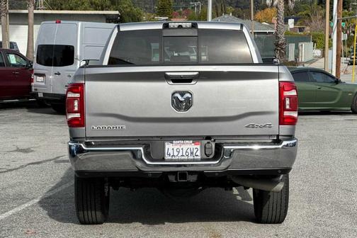 2019 RAM 2500 Laramie Crew Cab 4x4 6'4' Box