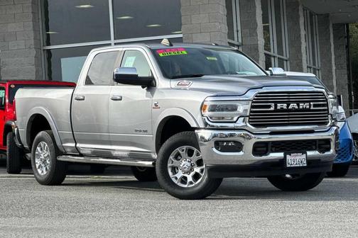 2019 RAM 2500 Laramie Crew Cab 4x4 6'4' Box