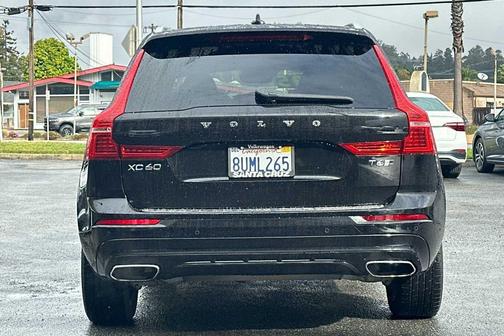 2018 Volvo XC60 T6 R-Design