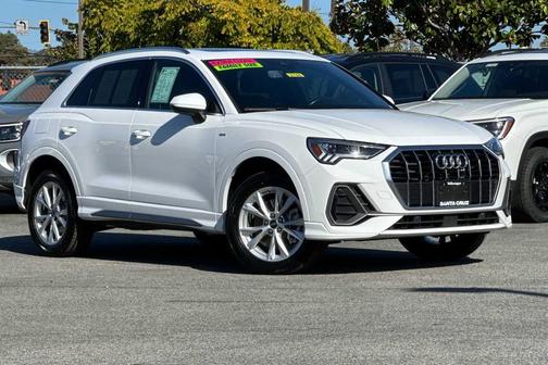 2024 Audi Q3 Premium 45 TFSI S line quattro Tiptronic