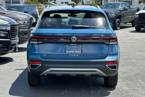 2025 Volkswagen Taos 1.5T SE