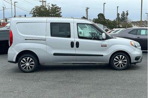 Photo 3 of 26 of 2019 RAM ProMaster City SLT