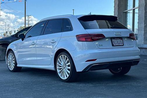2017 Audi A3 e-tron 1.4T Premium