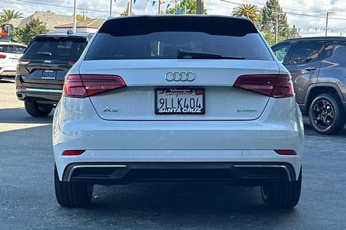 2017 Audi A3 e-tron 1.4T Premium