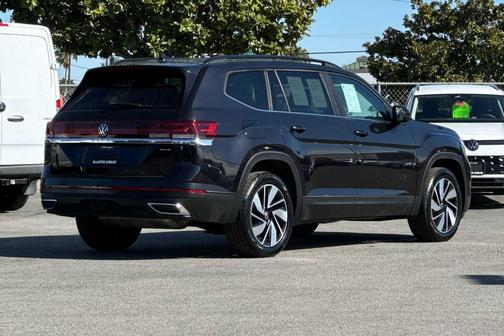 2024 Volkswagen Atlas 2.0T SE w/Technology 4MOTION