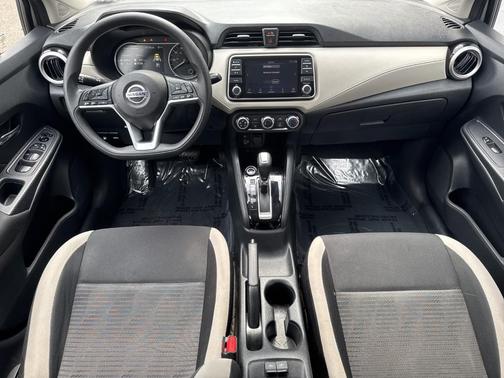 2021 Nissan Versa 1.6 SV