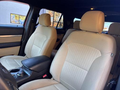 2016 Ford Explorer Base