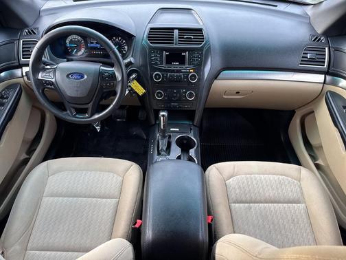 2016 Ford Explorer Base