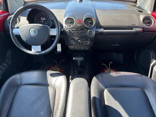 2008 Volkswagen New Beetle SE