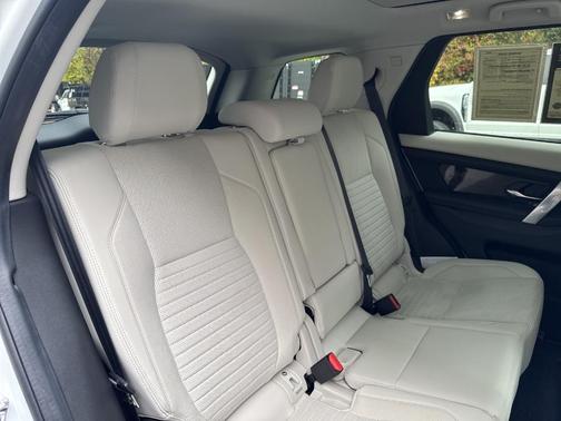 2020 Land Rover Discovery Sport SE