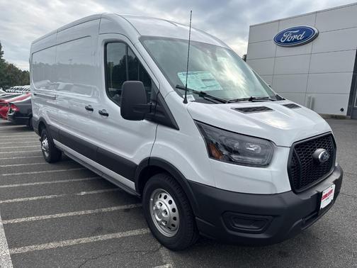 2025 Ford Transit-250 148 WB Medium Roof Cargo