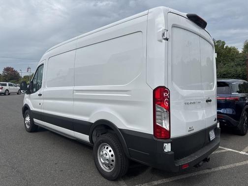 2025 Ford Transit-250 148 WB Medium Roof Cargo
