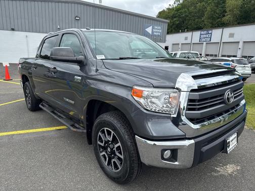 2015 Toyota Tundra SR5