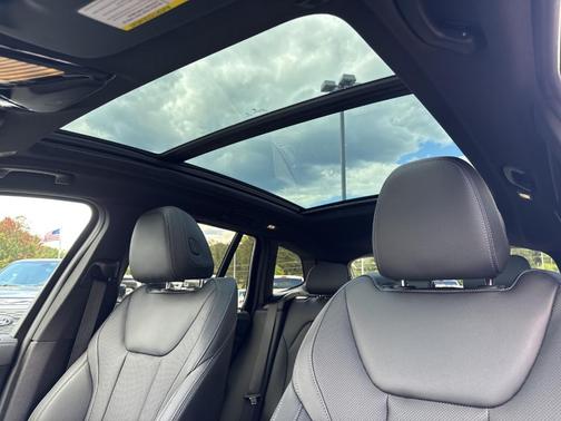 2024 BMW X3 M40i