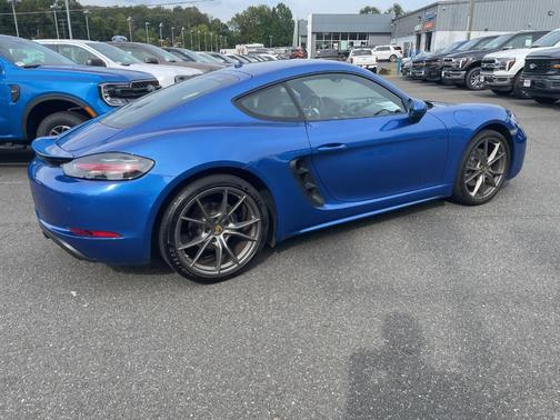 2018 Porsche 718 Cayman Base