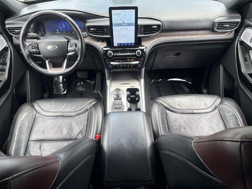 2023 Ford Explorer Platinum