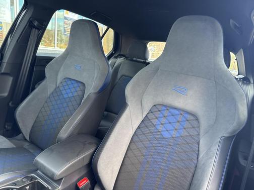 2025 Volkswagen Golf R 2.0T Black Edition