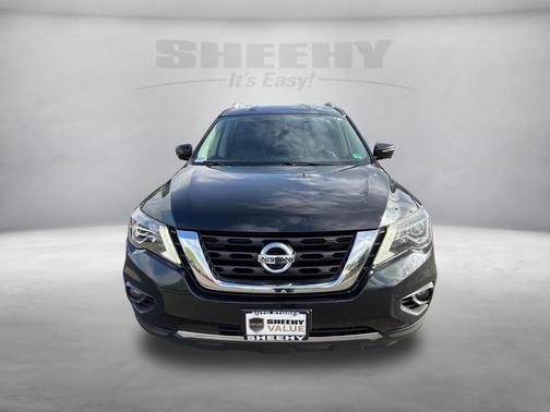 2019 Nissan Pathfinder SL