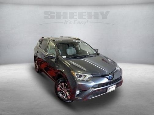 Photo 2 of 23 of 2017 Toyota RAV4 Hybrid XLE
