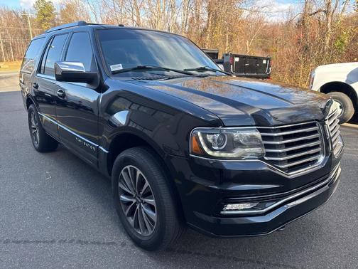 2015 Lincoln Navigator Base