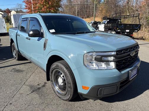 2023 Ford Maverick XL