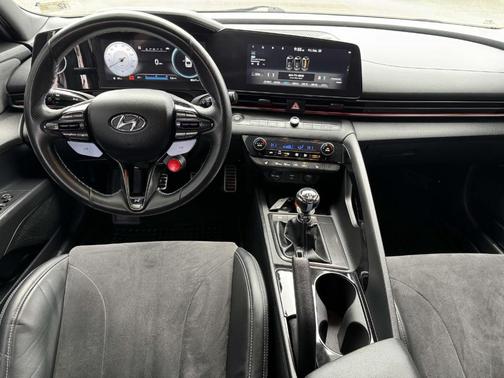 2022 Hyundai ELANTRA N Base