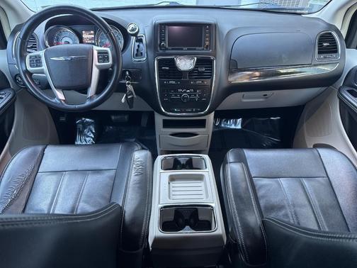 2015 Chrysler Town & Country Touring