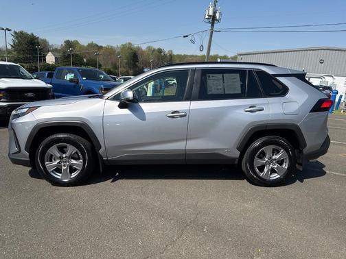 2023 Toyota RAV4 Hybrid LE